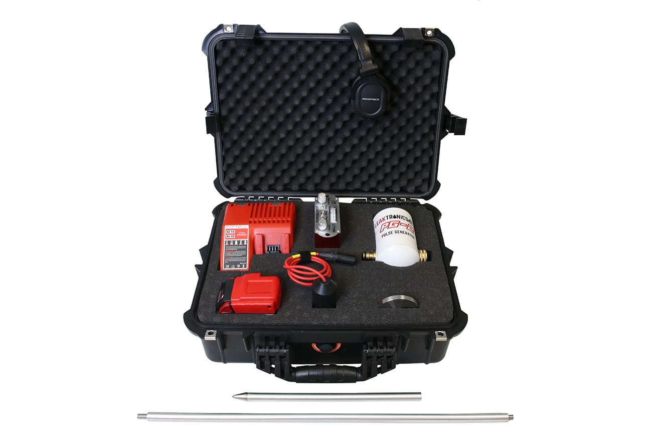 The Pulse Generator Pipe Locator Complete Kit With Listening Equipment Included